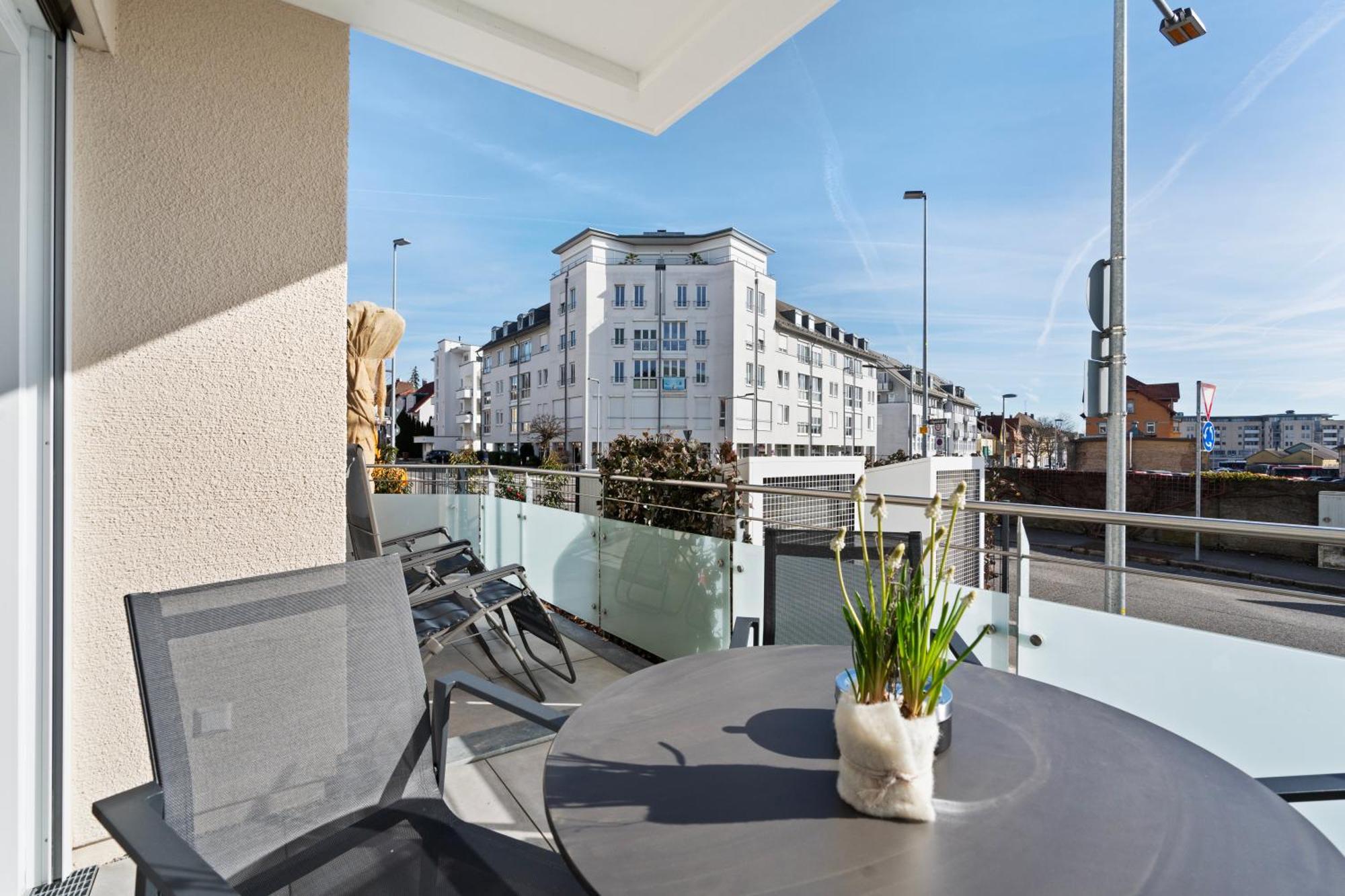 Seequartier 1 - Neu & Hochwertig Friedrichshafen Bagian luar foto