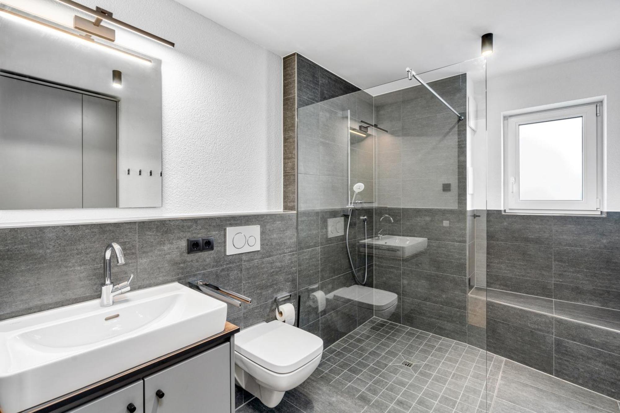 Seequartier 1 - Neu & Hochwertig Friedrichshafen Bagian luar foto